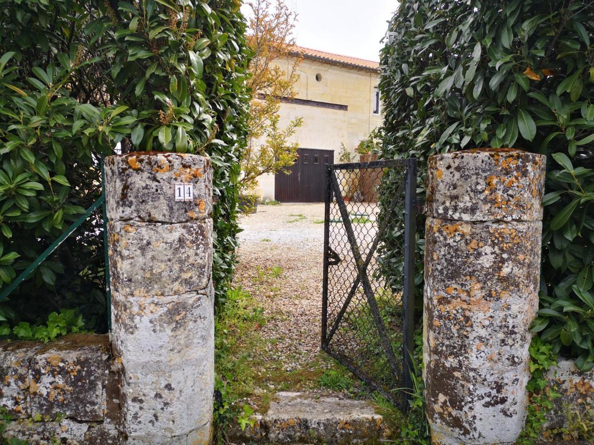 Maison De Campagne Proche Libourne Saint-Denis-de-Pile Eksteriør billede